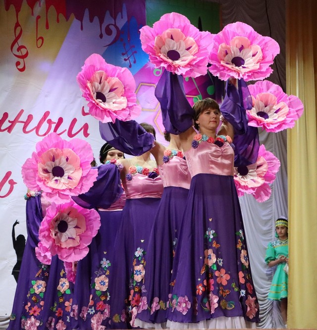 22 апреля в селе Анастасиевка прошел районный фестиваль танца «Миусский каблучок»