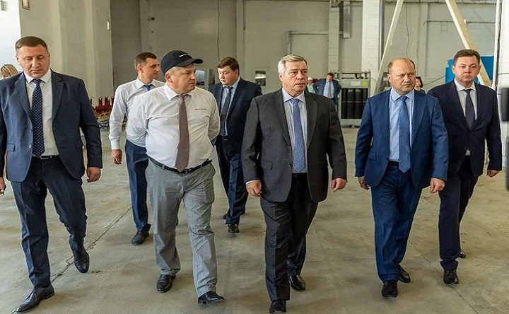 Визит Губернатора на площадку прицепной и навесной техники Ростсельмаш в Таганроге