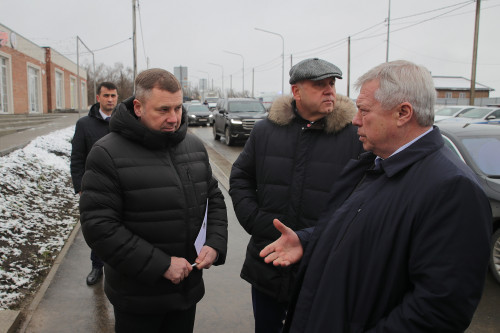 Василий Голубев поручил главам муниципалитетов  усилить работы по  ямочному ремонту дорог