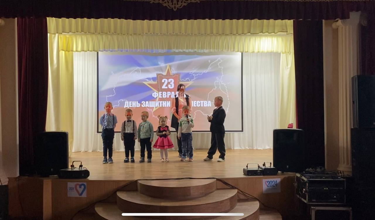 Концерт ко Дню защитника Отечества в Новониколаевке